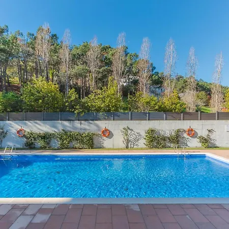 Апартаменты Lets Holidays With Pool In Quiet Area
